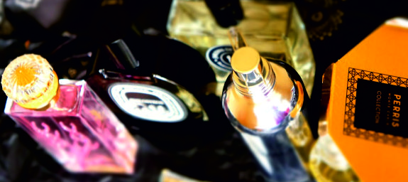 Картинка к статье: Top of the non-standard fragrance bottles that everyone will love. (Continues) A review from Sunday21.